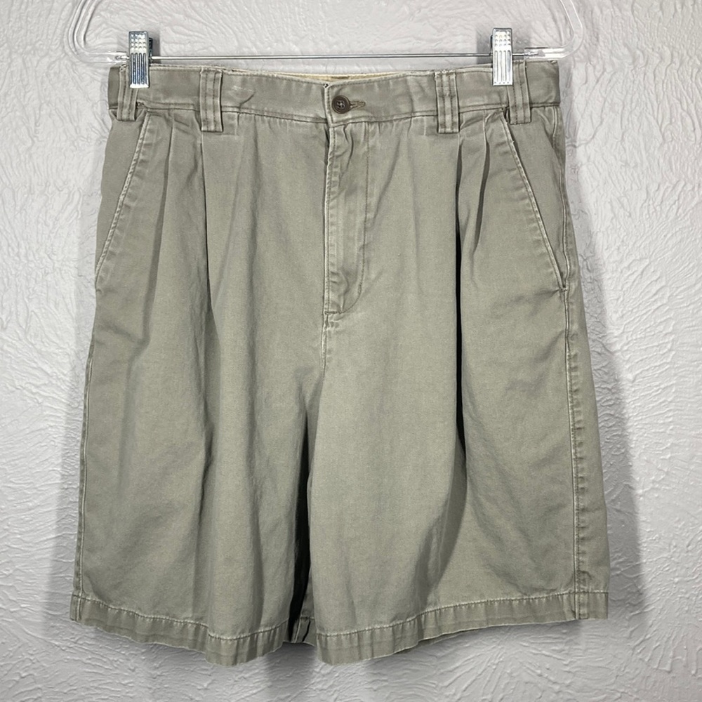 Geoffrey Beene Distressed Kahki Sage Green Pleated Shorts Men's Size 32